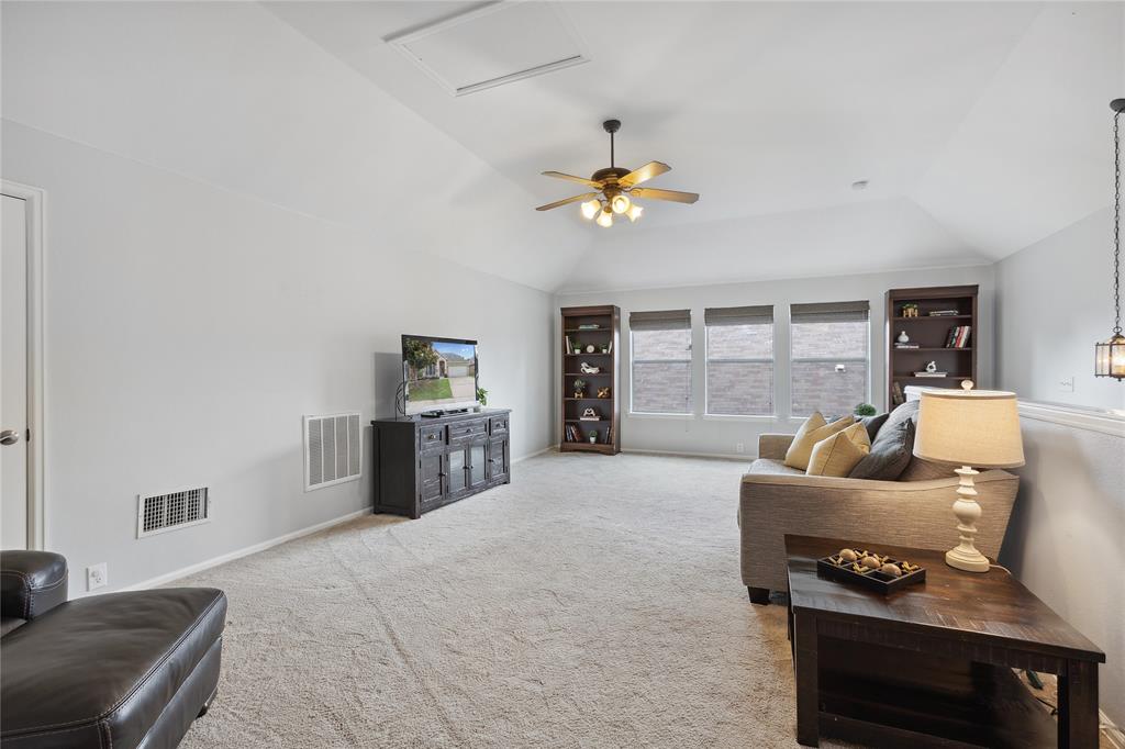 BEECHWOOD CREEKS - Residential