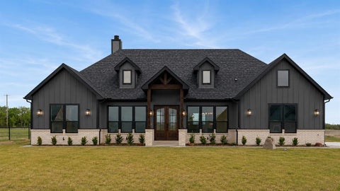 Photo of 3209 Willow Road, Celeste, TX 75423 (MLS # 21317780)