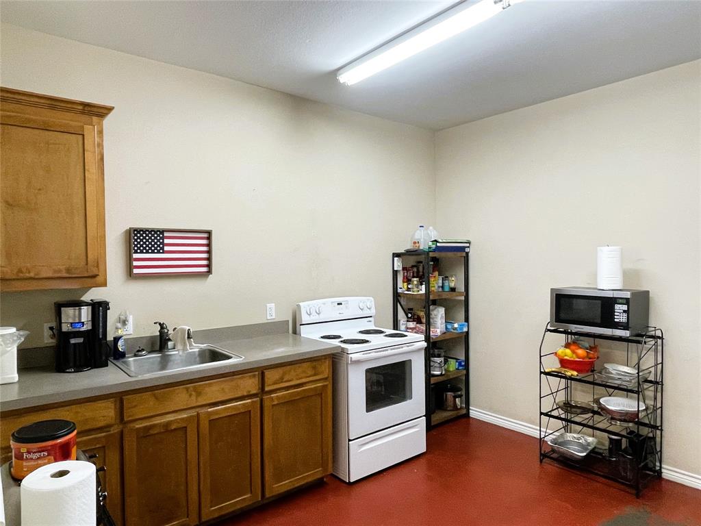 none - Commercial Sale