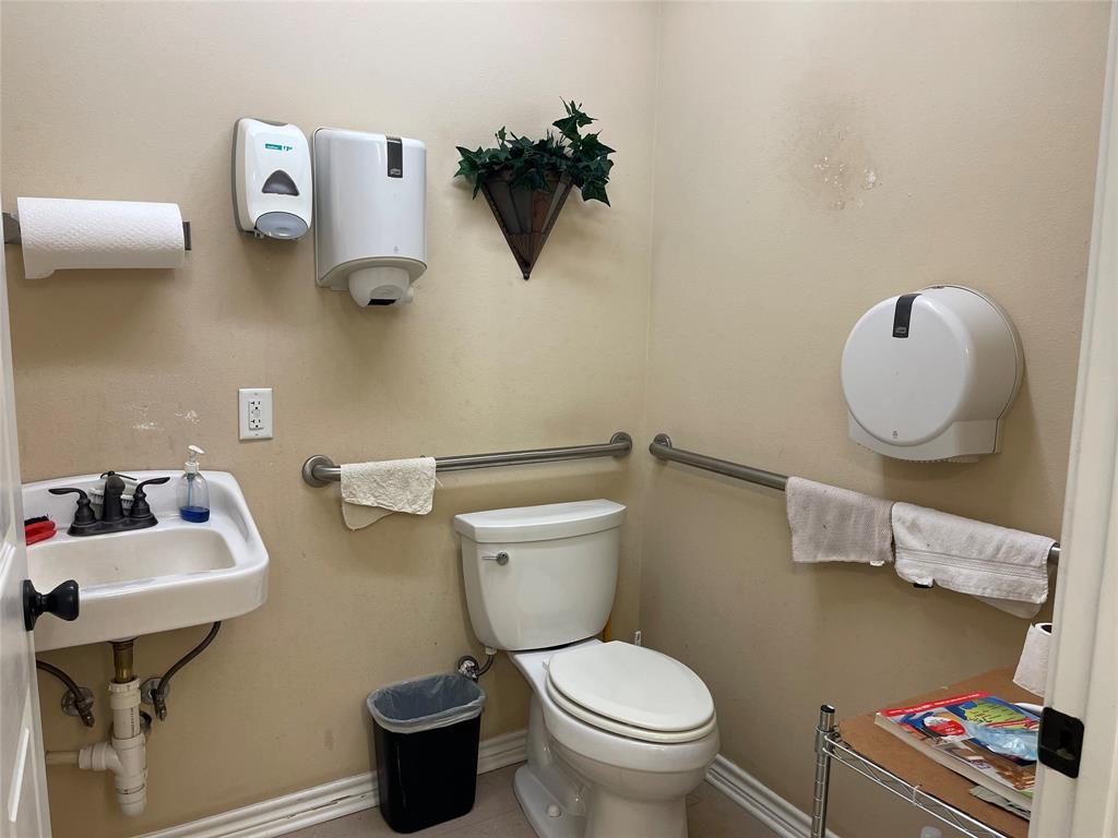 none - Commercial Sale