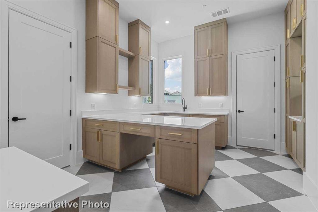 Mustang Lakes Huntington - Residential