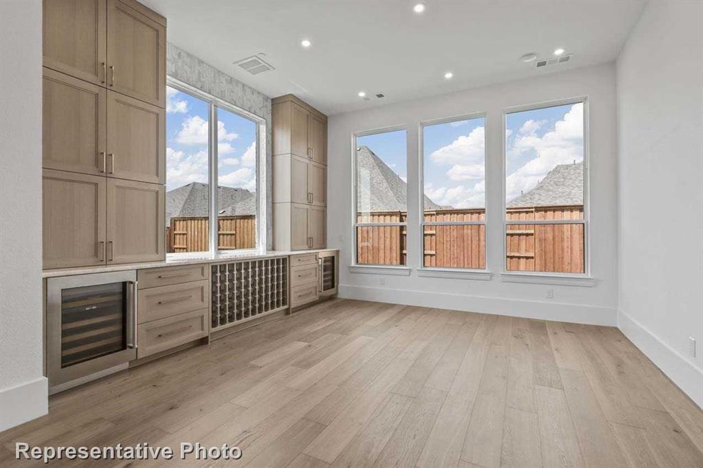 Mustang Lakes Huntington - Residential