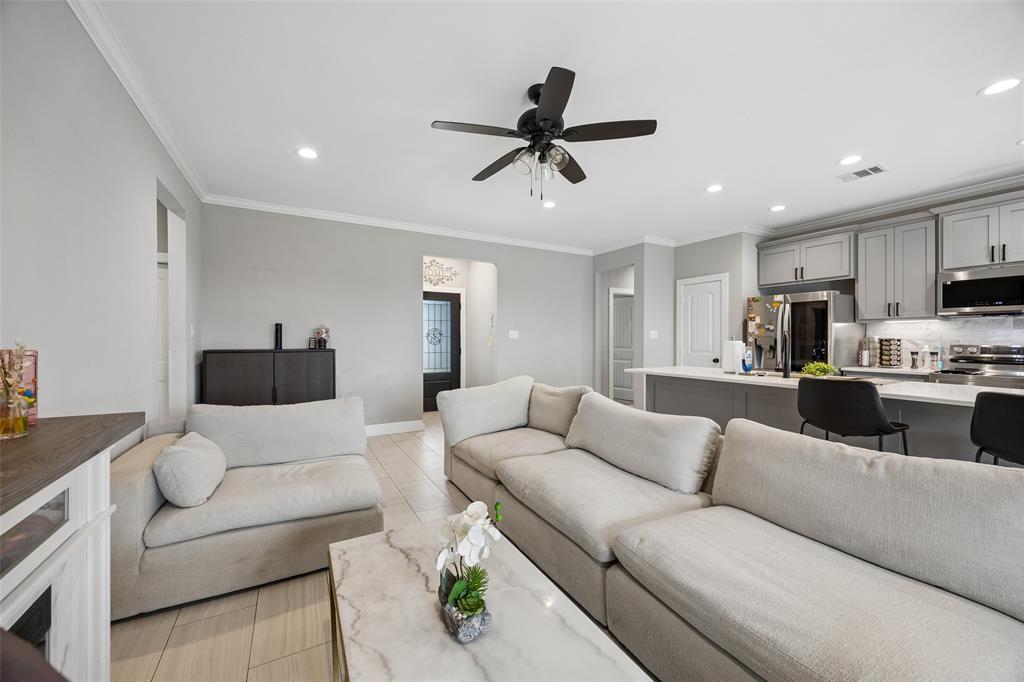 Bella Tresa Place - Residential