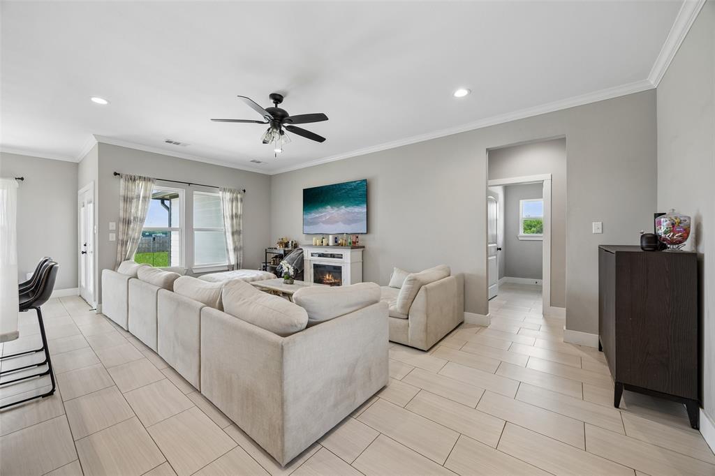 Bella Tresa Place - Residential