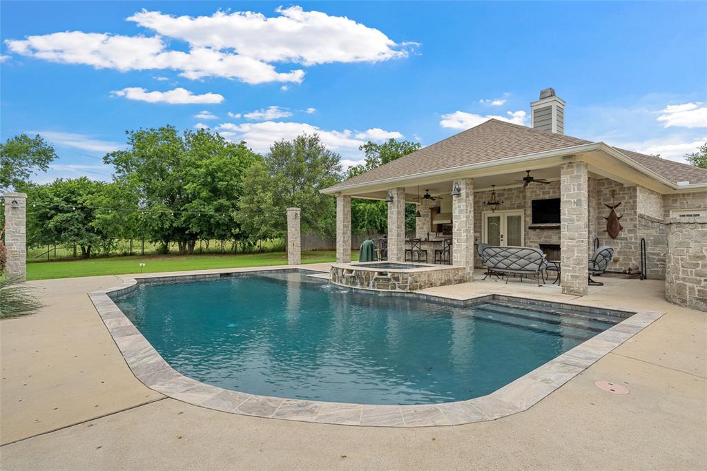 2040 Brook Arbor Court
