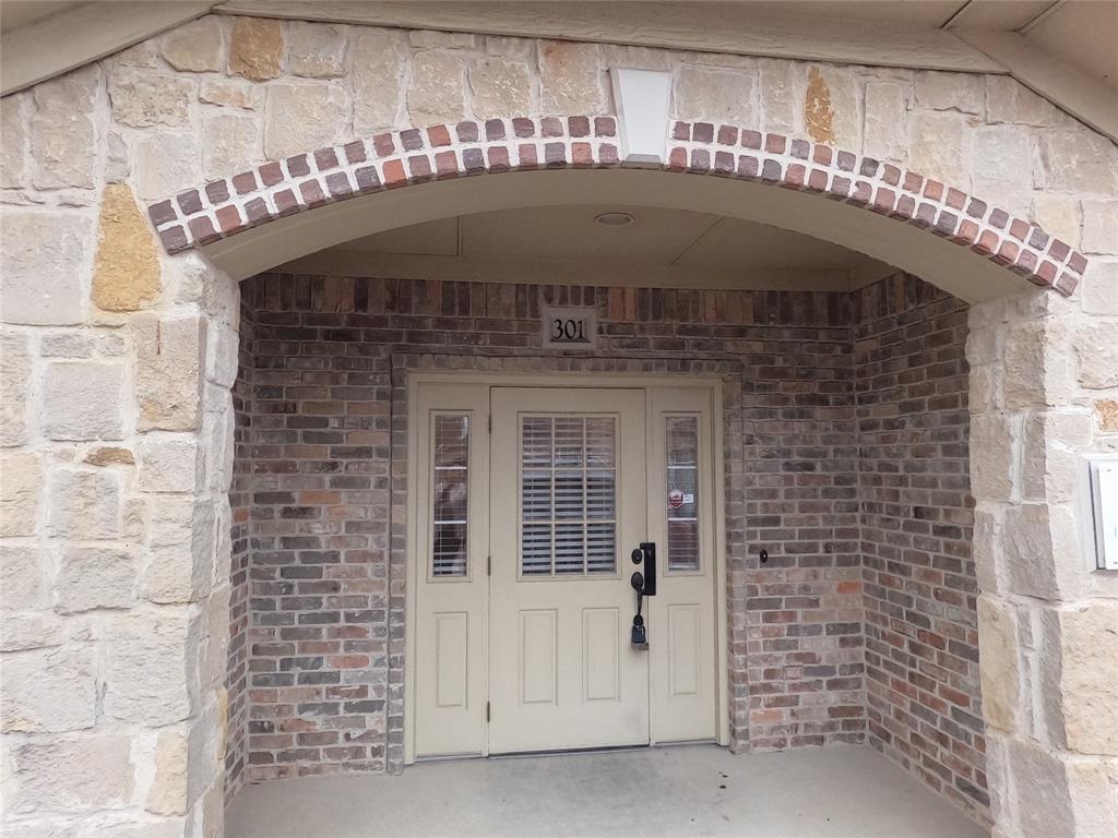 TOWN & COUNTRY OFFICE PARK ADDITION (CFR - Commercial Lease