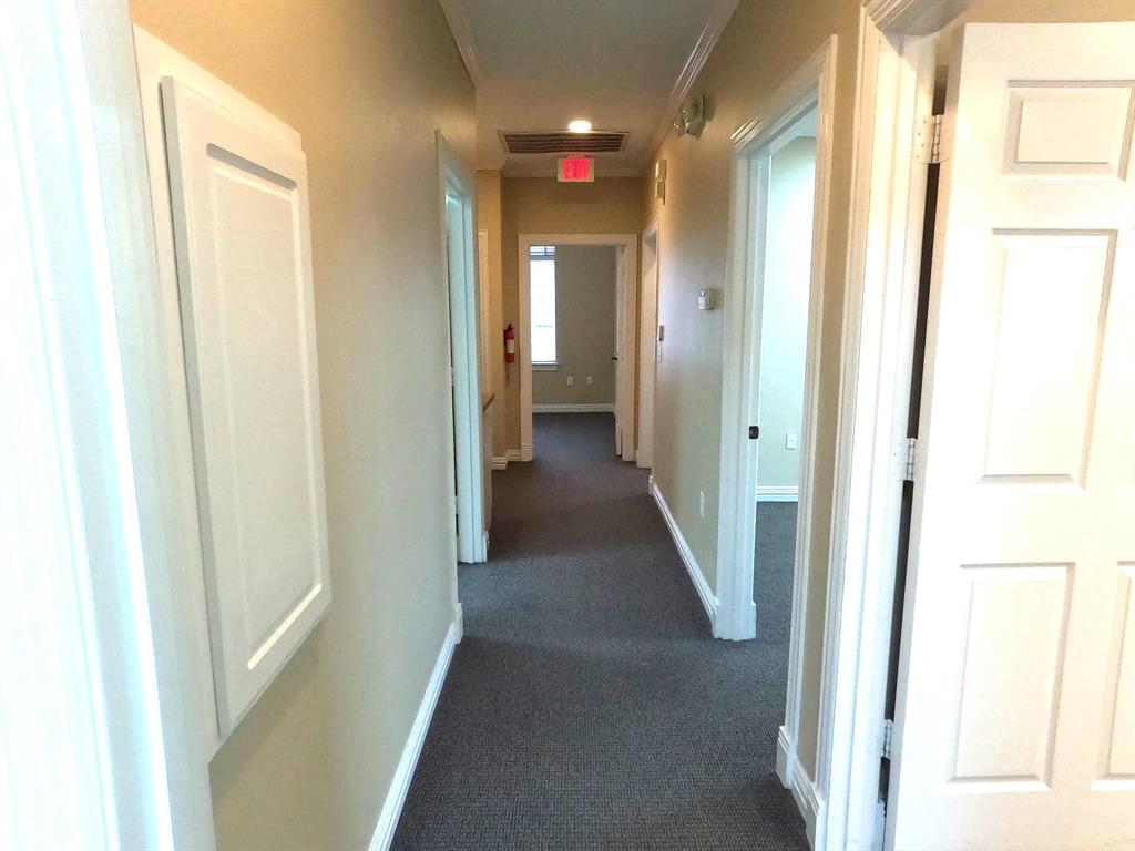 TOWN & COUNTRY OFFICE PARK ADDITION (CFR - Commercial Lease