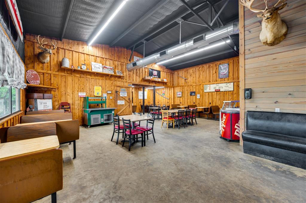 na - Commercial Sale