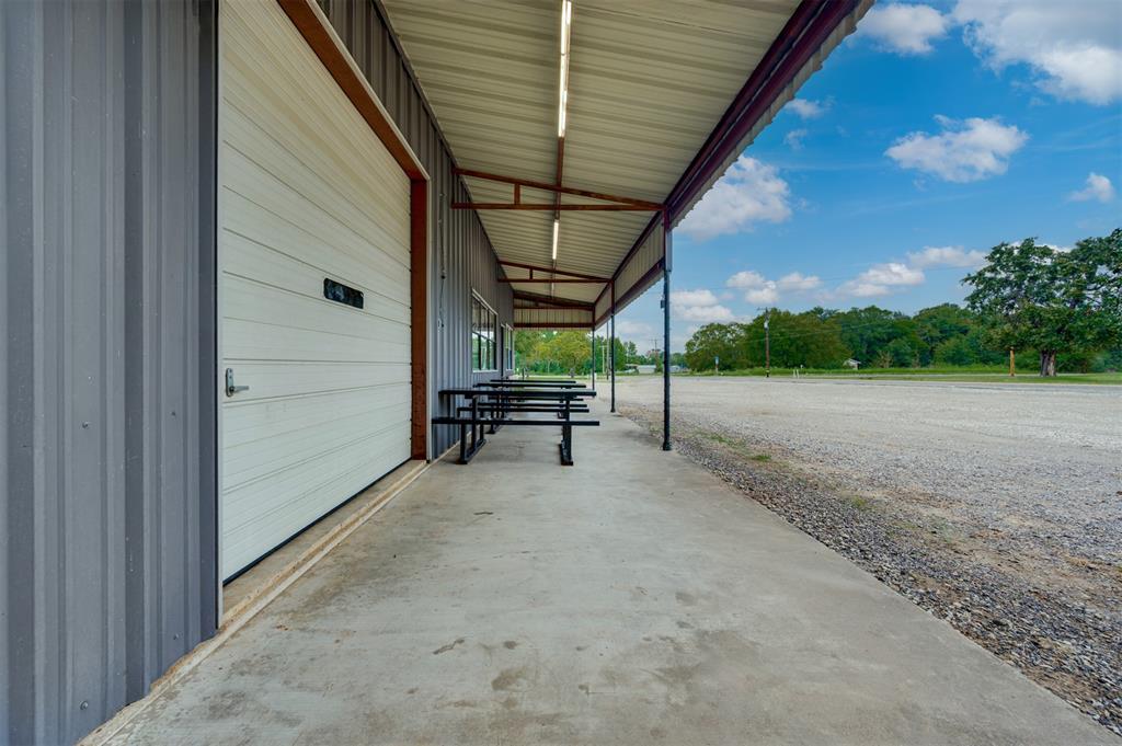 na - Commercial Sale