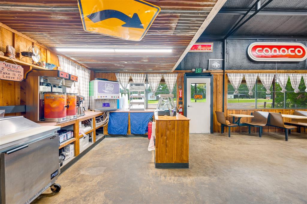 na - Commercial Sale