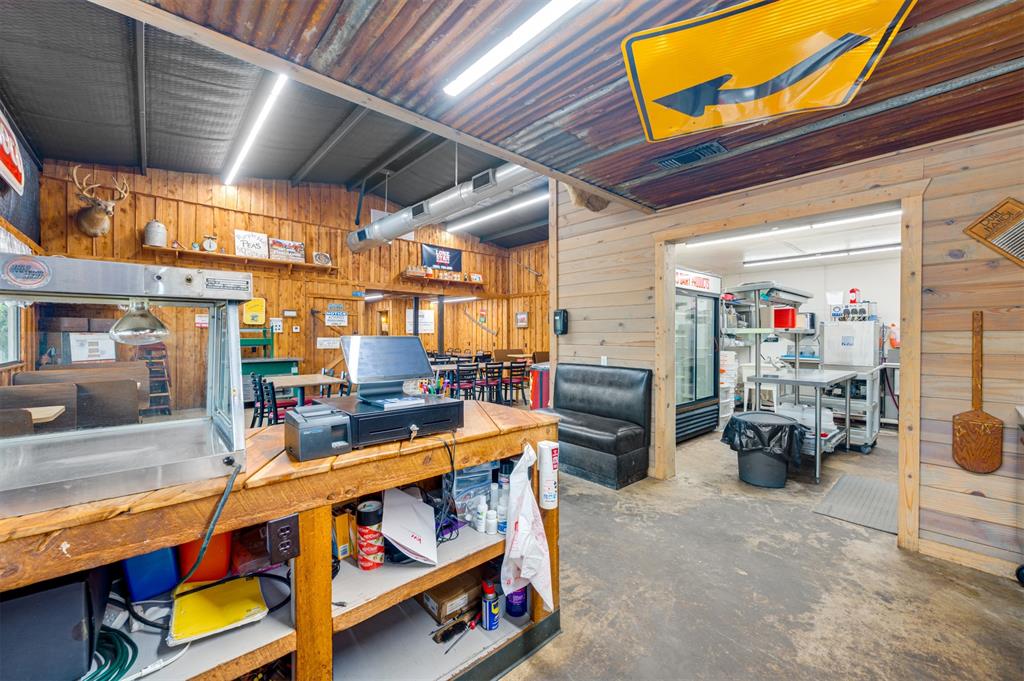 na - Commercial Sale