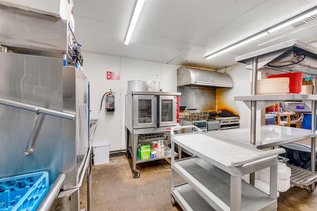 na - Commercial Sale