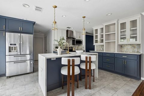 Photo of 320 Mesa Verde Way, Wylie, TX 75098 (MLS # 21248199)