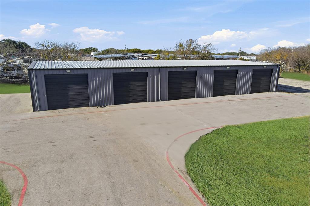 2550 W US Highway 377