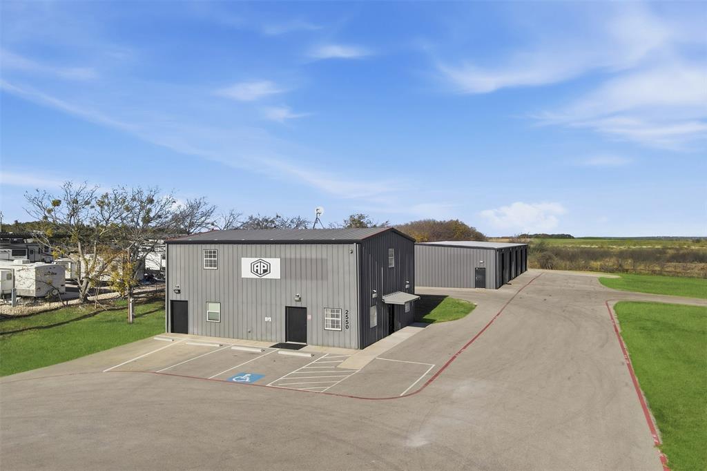 2550 W US Highway 377