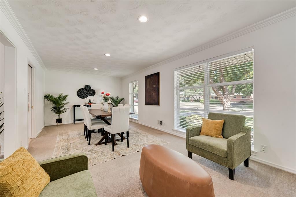 1213 Elmwood Drive