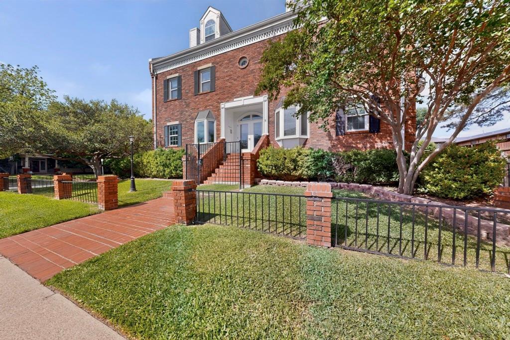 Rawlins Park Condo - Residential