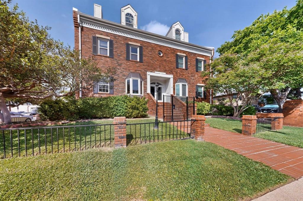 Rawlins Park Condo - Residential