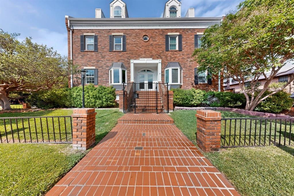 Rawlins Park Condo - Residential