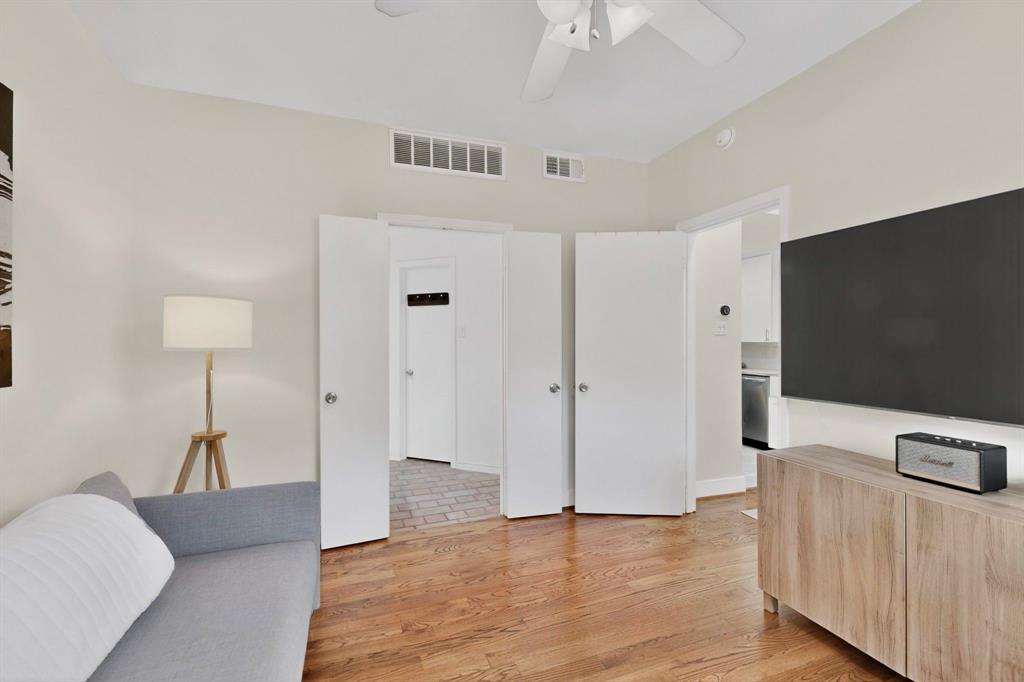 Rawlins Park Condo - Residential