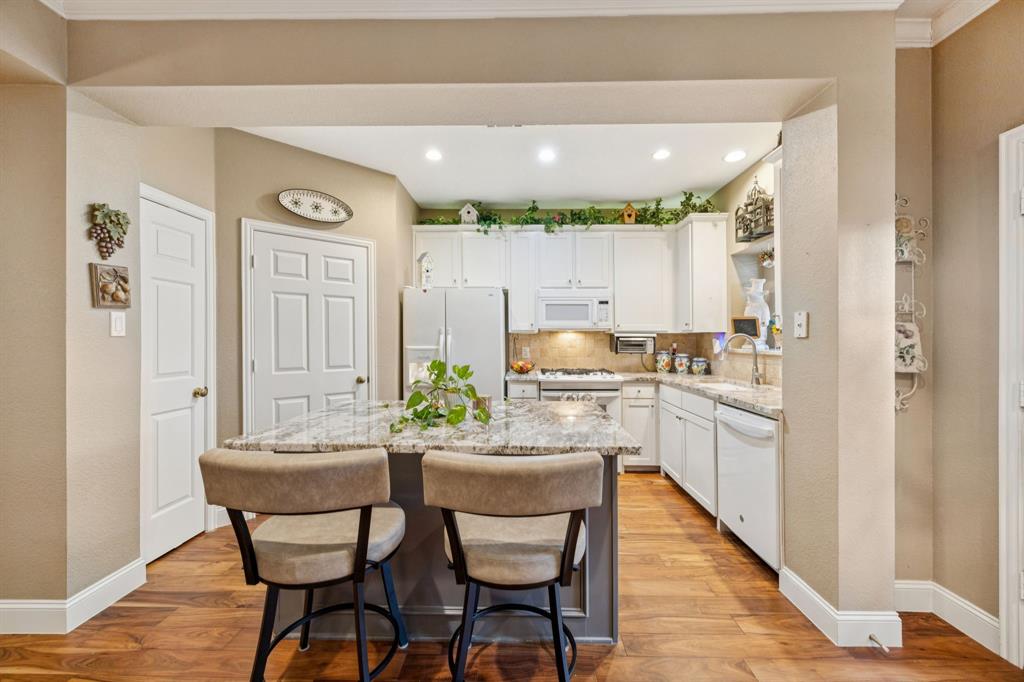 La Buena Vida Condo Ph II - Residential