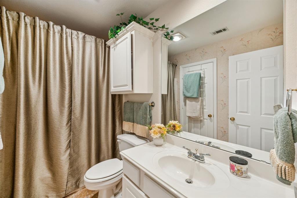 La Buena Vida Condo Ph II - Residential