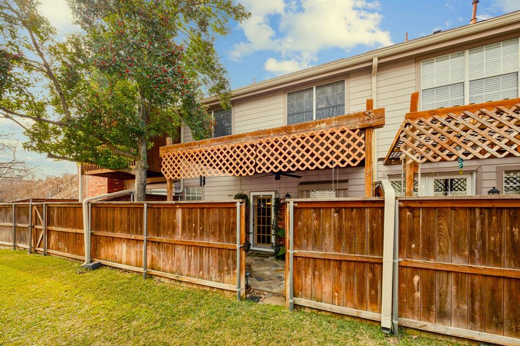 La Buena Vida Condo Ph II - Residential