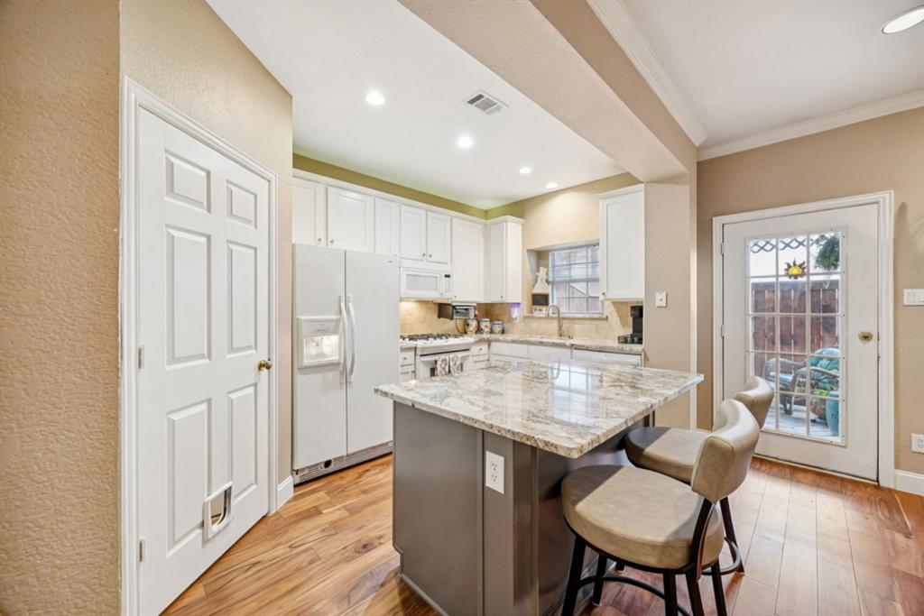 La Buena Vida Condo Ph II - Residential