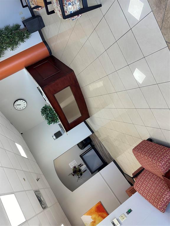 Carlisle Preston Add - Commercial Lease