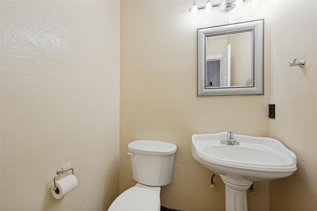 Parkway Quarter Condos - Residential