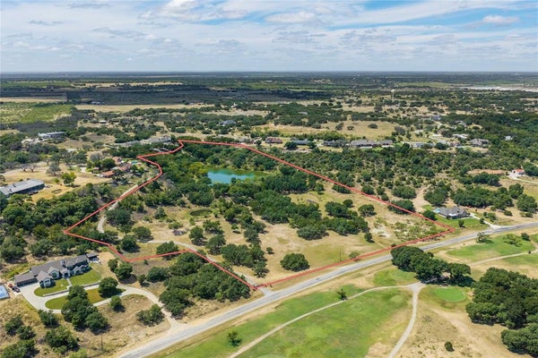 225 CIRCLE DR, COLEMAN, TX 76834 - Image 0643f3a6faa37d33145f054b09df9a02/3064997657