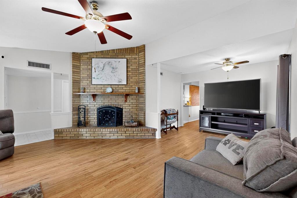 4324 Mesa View Drive