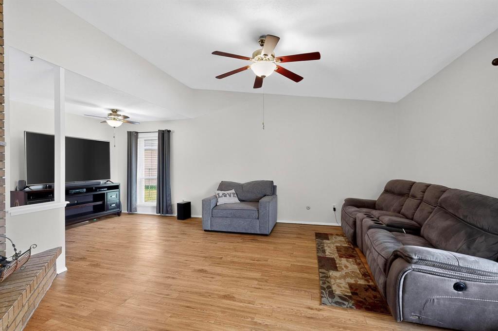 4324 Mesa View Drive