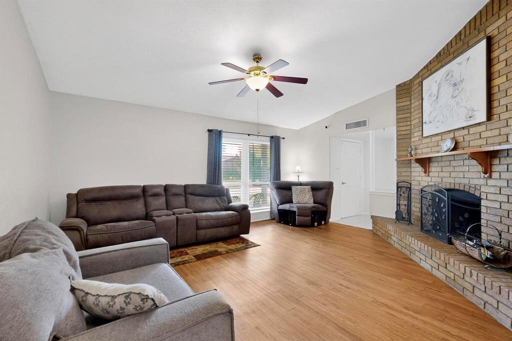 4324 Mesa View Drive