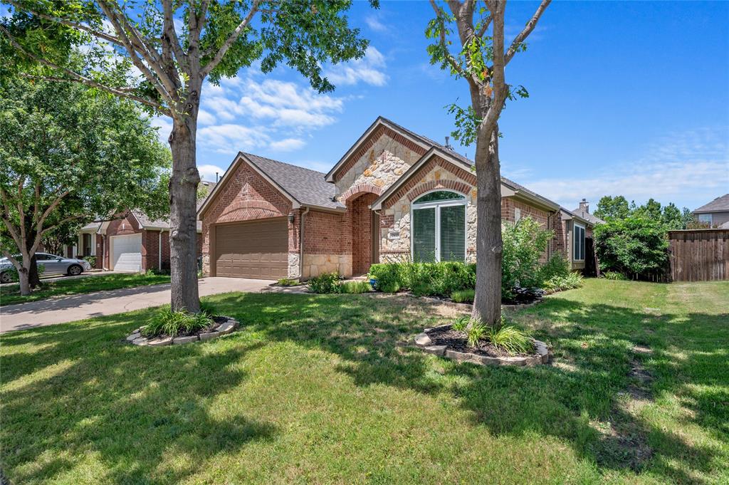 2413 Deerwood Drive