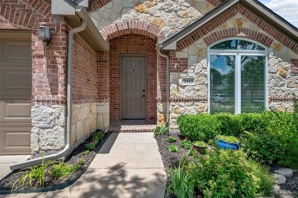 2413 Deerwood Drive