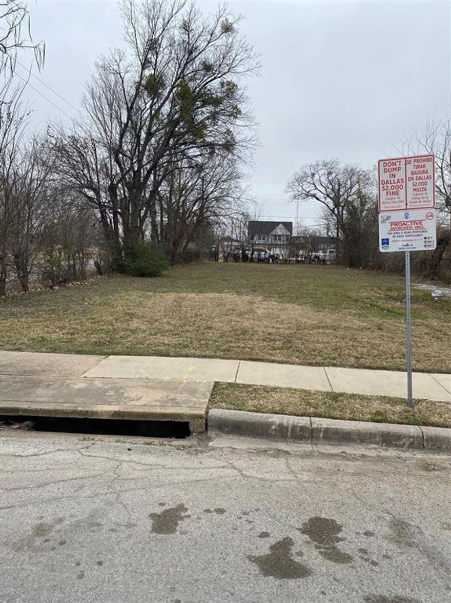 Excellent Opportunity for Builder or Investor. located in South Dallas development. ZONED PLANNED DEVELOPMENT DISTRICT. Minutes from downtown Dallas, entertainment, and dining. Walking distance to Fair Park and DART ride share. Check with City for affordable housing funds in the opportunity zone. Conveniently located near freeways I-45, I-30, and I-75. Buyer and Agent to verify all information and city zoning