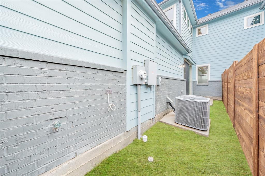 Lake Parc Village - Residential