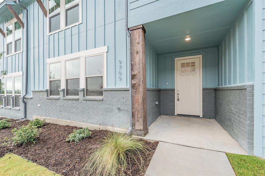 9709 Thorncrown Lane