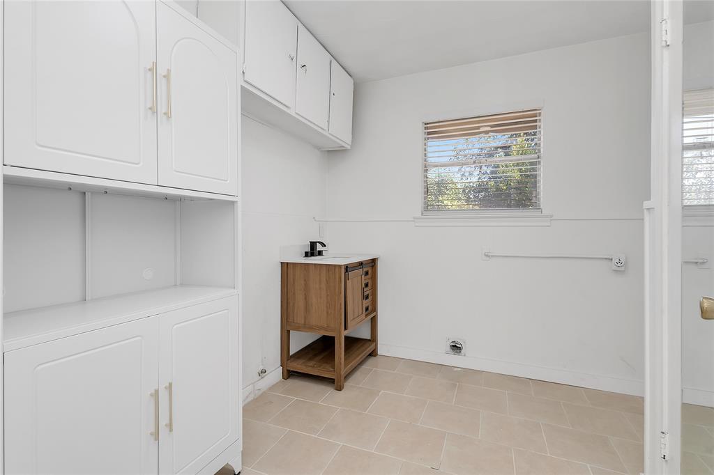 Glenview - Residential Lease