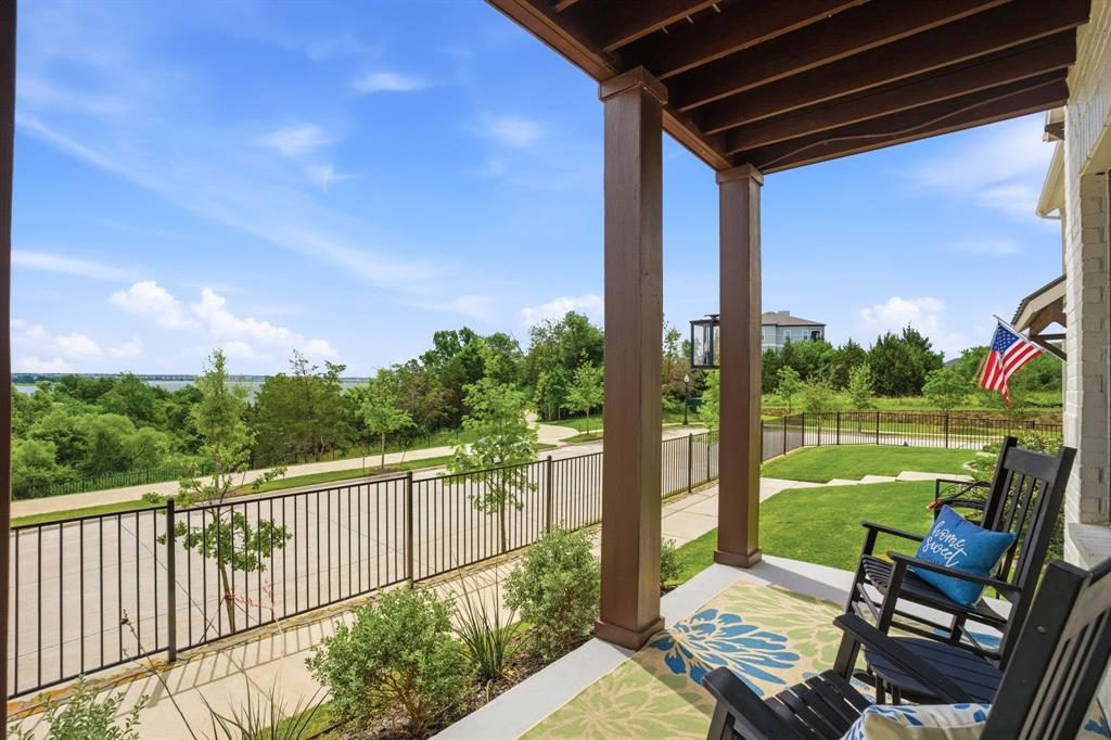 2204 Sternpost Mews