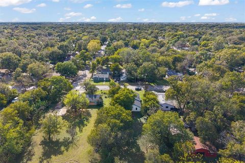 Tiny photo for 922 N Buffalo Avenue, Cleburne, TX 76033 (MLS # 21101087)