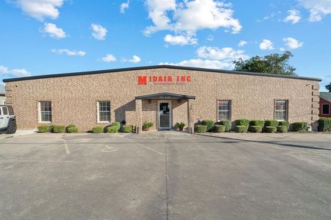 132 W Mcleroy Boulevard Saginaw TX 76179