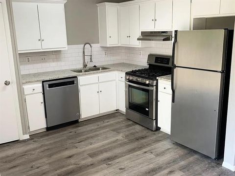 Photo of 1404 Yukon Drive, Garland, TX 75040 (MLS # 21136530)