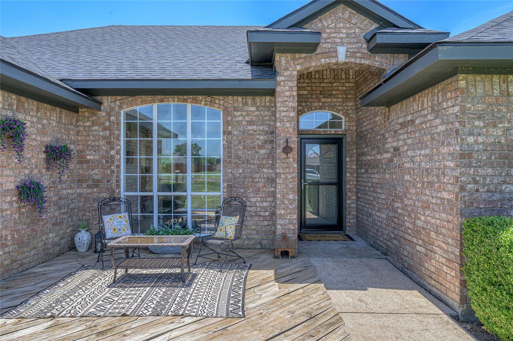 735 Meadowview Circle
