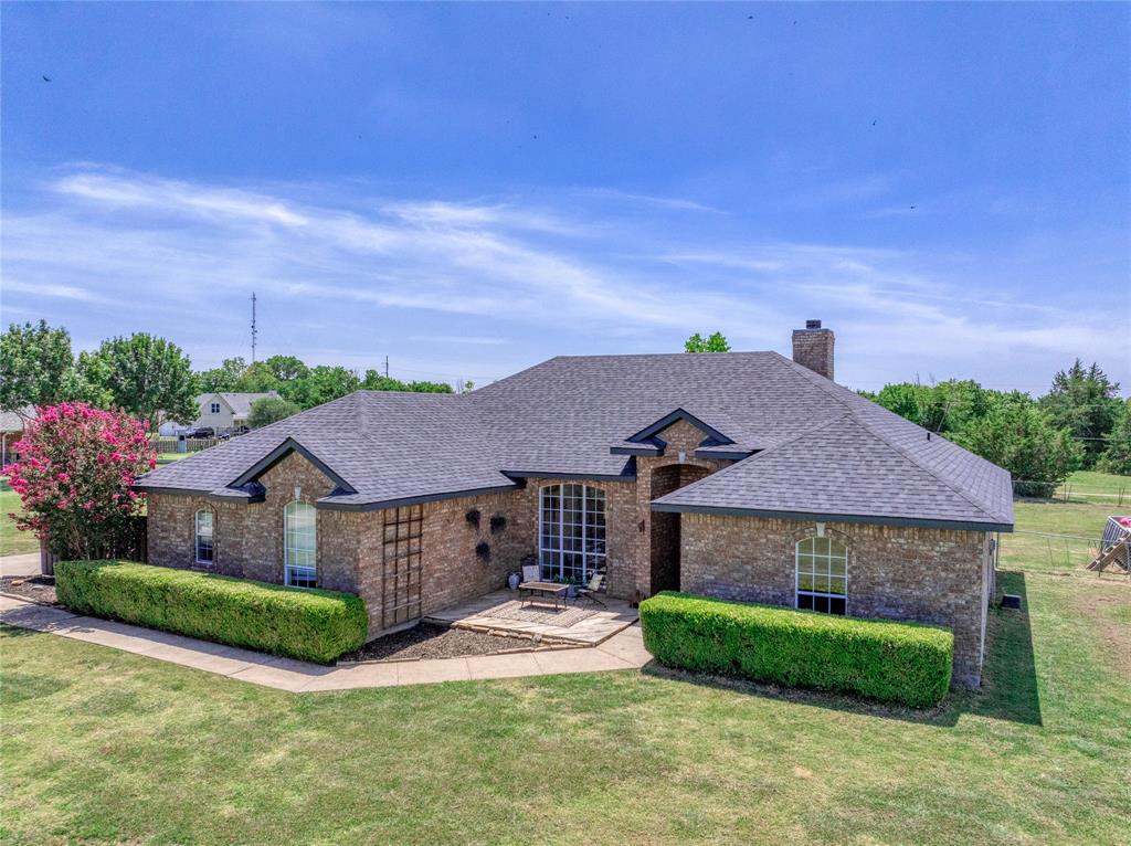 735 Meadowview Circle