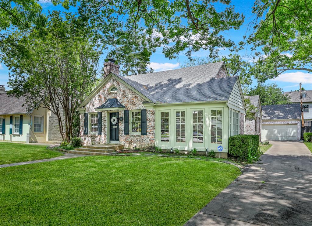 6011 Mccommas Boulevard