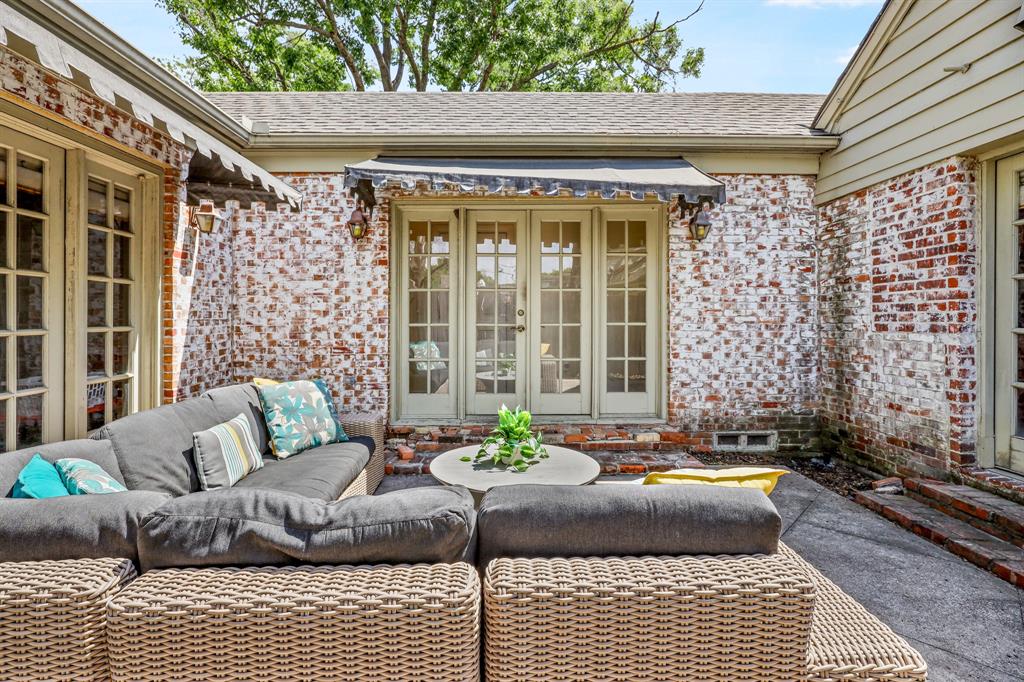 Ballard Burghers - Residential