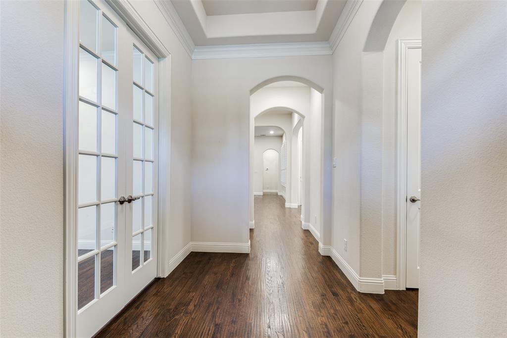 1115 Hampstead Lane