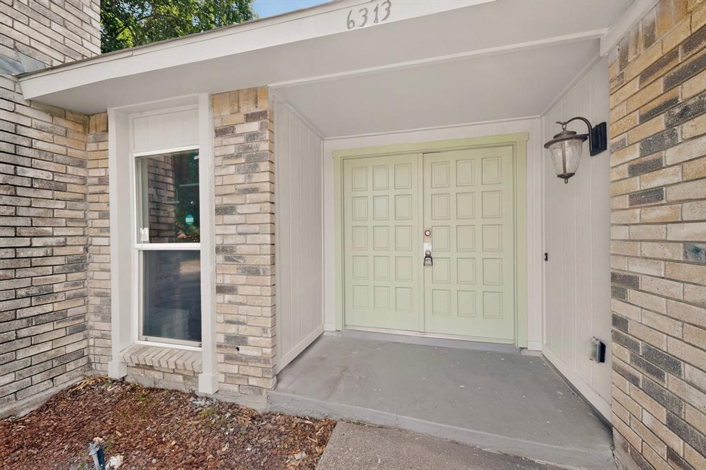 6313 Fallbrook Drive